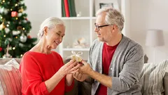 Varför kloka människor, särskilt äldre, slutar fira födelsedagar