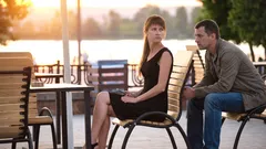 Hur kan vi känna någons blick på oss – även när vi inte ser personen?